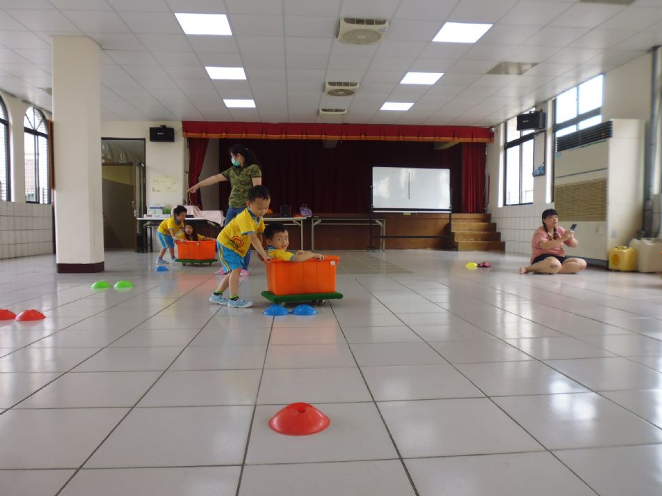 文件 : <FONT COLOR='red'>(109.05.20)體適能B-2.JPG</FONT> <BR> 尺寸 : <FONT COLOR='blue'>950 × 712</FONT> 圖元 <BR> 格式 : <FONT COLOR='green'>jpg</FONT> <BR> 大小 : <FONT COLOR='green'> -- </FONT> KB