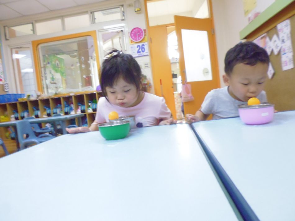 文件 : <FONT COLOR='red'>(109.05.22)主題【跟風玩遊戲~吹乒乓球】-4.JPG</FONT> <BR> 尺寸 : <FONT COLOR='blue'>950 × 712</FONT> 圖元 <BR> 格式 : <FONT COLOR='green'>jpg</FONT> <BR> 大小 : <FONT COLOR='green'> -- </FONT> KB