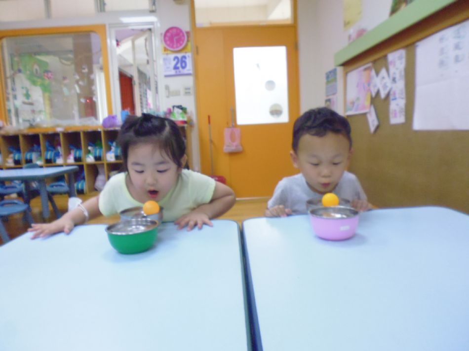 文件 : <FONT COLOR='red'>(109.05.22)主題【跟風玩遊戲~吹乒乓球】-6.JPG</FONT> <BR> 尺寸 : <FONT COLOR='blue'>950 × 712</FONT> 圖元 <BR> 格式 : <FONT COLOR='green'>jpg</FONT> <BR> 大小 : <FONT COLOR='green'> -- </FONT> KB