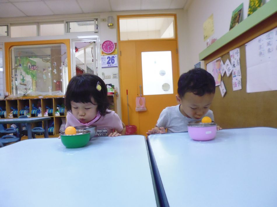 文件 : <FONT COLOR='red'>(109.05.22)主題【跟風玩遊戲~吹乒乓球】-8.JPG</FONT> <BR> 尺寸 : <FONT COLOR='blue'>950 × 712</FONT> 圖元 <BR> 格式 : <FONT COLOR='green'>jpg</FONT> <BR> 大小 : <FONT COLOR='green'> -- </FONT> KB