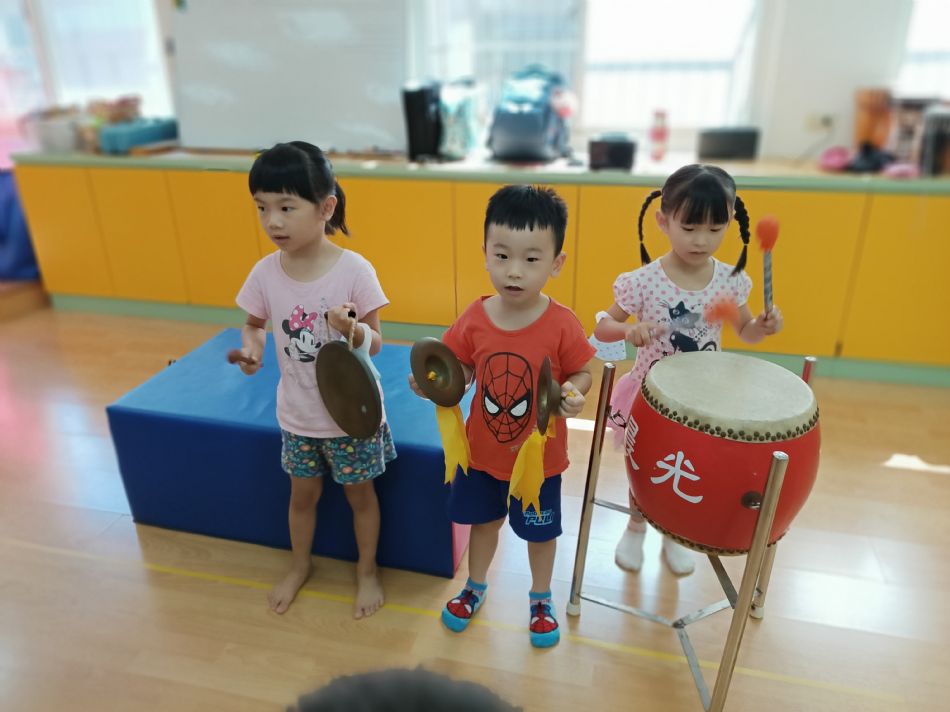 文件 : <FONT COLOR='red'>(109.06.18)奧福音樂-3.JPG</FONT> <BR> 尺寸 : <FONT COLOR='blue'>950 × 712</FONT> 圖元 <BR> 格式 : <FONT COLOR='green'>jpg</FONT> <BR> 大小 : <FONT COLOR='green'> -- </FONT> KB