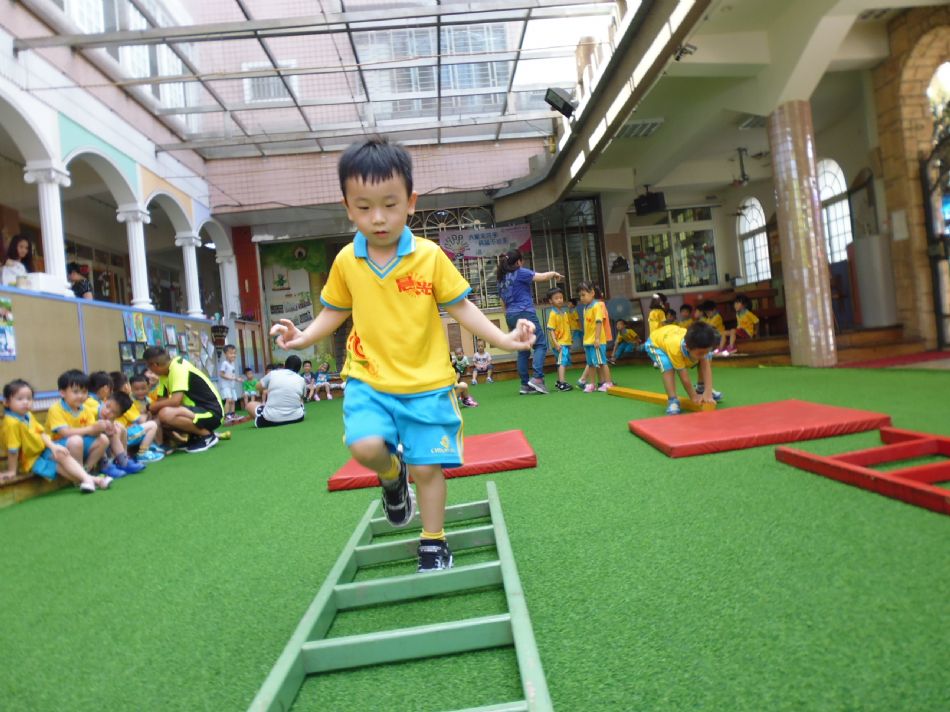 文件 : <FONT COLOR='red'>(109.07.01)體適能.JPG</FONT> <BR> 尺寸 : <FONT COLOR='blue'>950 × 712</FONT> 圖元 <BR> 格式 : <FONT COLOR='green'>jpg</FONT> <BR> 大小 : <FONT COLOR='green'> -- </FONT> KB