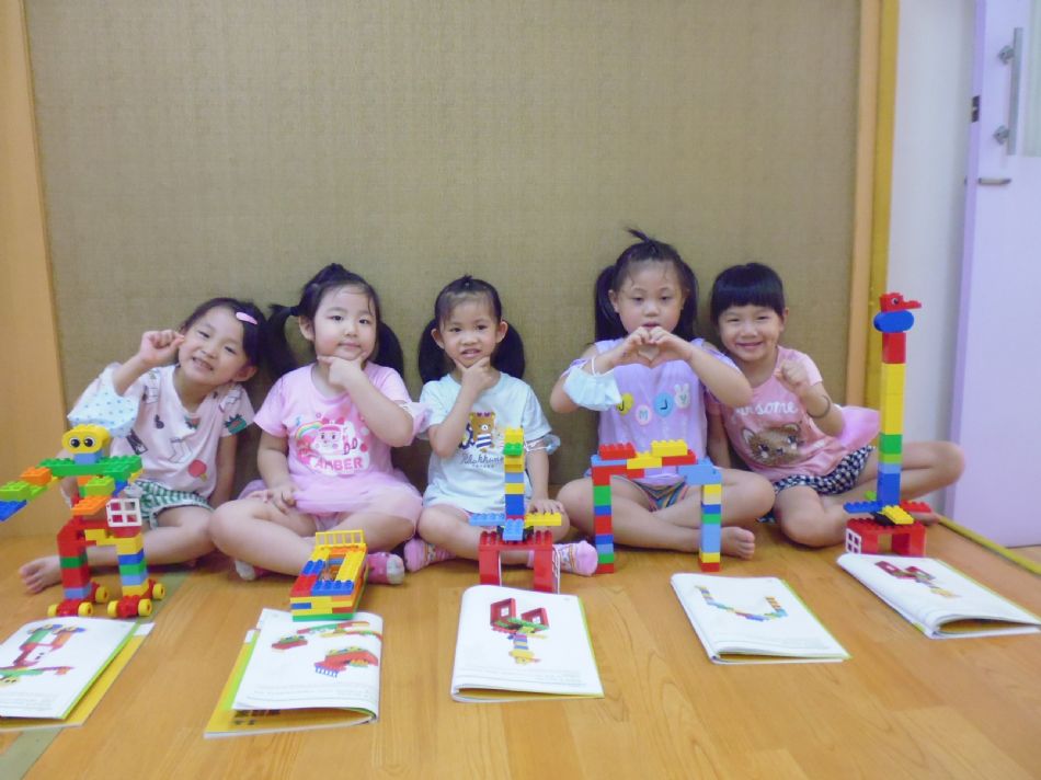 文件 : <FONT COLOR='red'>(109.07.06)樂高積木【總統整B2】-1.JPG</FONT> <BR> 尺寸 : <FONT COLOR='blue'>950 × 712</FONT> 圖元 <BR> 格式 : <FONT COLOR='green'>jpg</FONT> <BR> 大小 : <FONT COLOR='green'> -- </FONT> KB