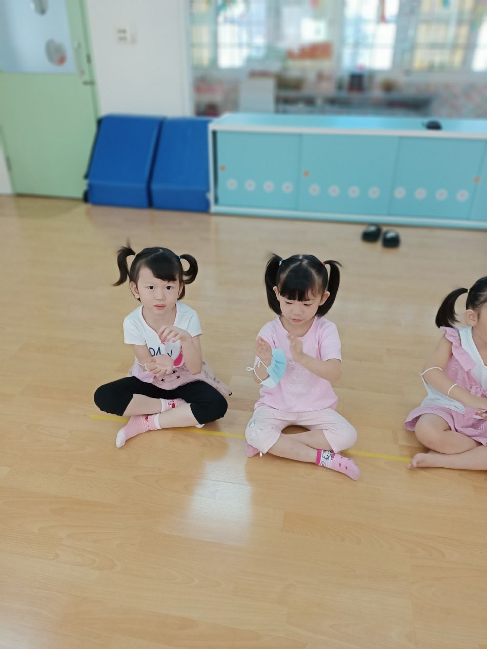 文件 : <FONT COLOR='red'>(109.06.18)奧福音樂-10.JPG</FONT> <BR> 尺寸 : <FONT COLOR='blue'>950 × 1267</FONT> 圖元 <BR> 格式 : <FONT COLOR='green'>jpg</FONT> <BR> 大小 : <FONT COLOR='green'> -- </FONT> KB