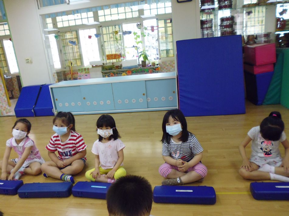 文件 : <FONT COLOR='red'>(109.05.07)奧福音樂-3.JPG</FONT> <BR> 尺寸 : <FONT COLOR='blue'>950 × 712</FONT> 圖元 <BR> 格式 : <FONT COLOR='green'>jpg</FONT> <BR> 大小 : <FONT COLOR='green'> -- </FONT> KB