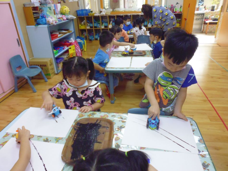 文件 : <FONT COLOR='red'>(109.05.29)邏輯美學-2.JPG</FONT> <BR> 尺寸 : <FONT COLOR='blue'>950 × 712</FONT> 圖元 <BR> 格式 : <FONT COLOR='green'>jpg</FONT> <BR> 大小 : <FONT COLOR='green'> -- </FONT> KB