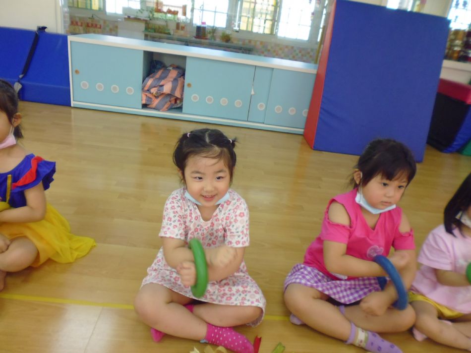 文件 : <FONT COLOR='red'>(109.06.04)奧福音樂-1.JPG</FONT> <BR> 尺寸 : <FONT COLOR='blue'>950 × 712</FONT> 圖元 <BR> 格式 : <FONT COLOR='green'>jpg</FONT> <BR> 大小 : <FONT COLOR='green'> -- </FONT> KB