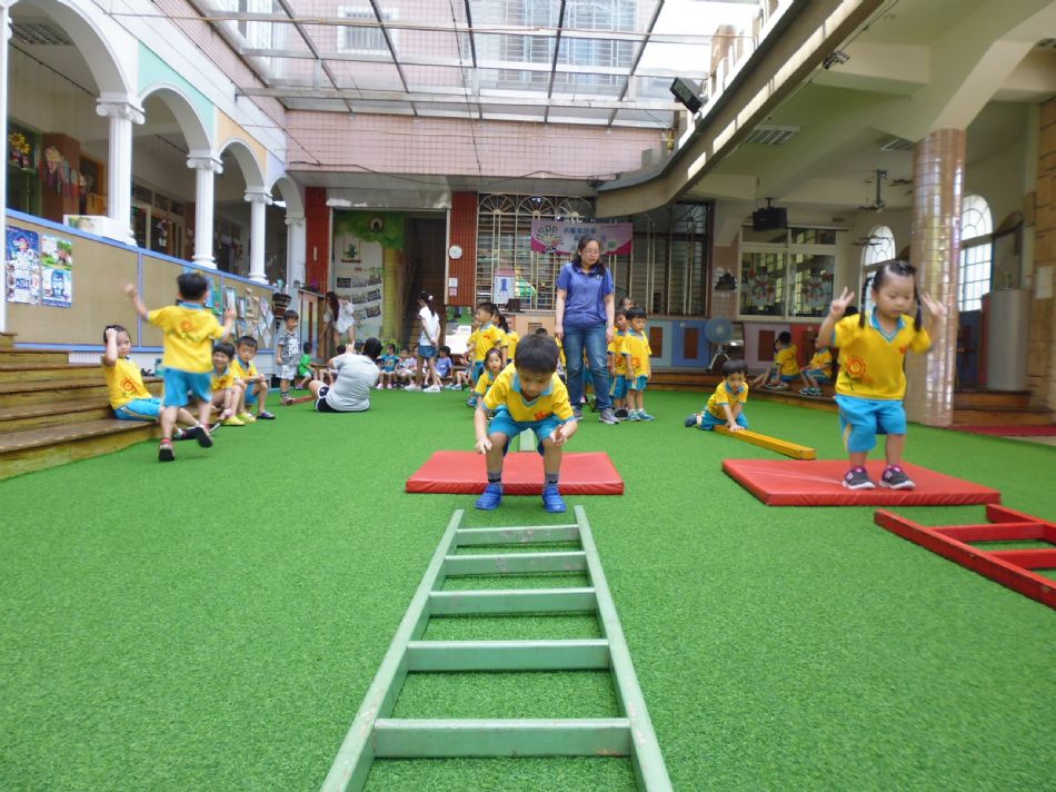 文件 : <FONT COLOR='red'>(109.07.01)體適能.JPG</FONT> <BR> 尺寸 : <FONT COLOR='blue'>950 × 712</FONT> 圖元 <BR> 格式 : <FONT COLOR='green'>jpg</FONT> <BR> 大小 : <FONT COLOR='green'> -- </FONT> KB