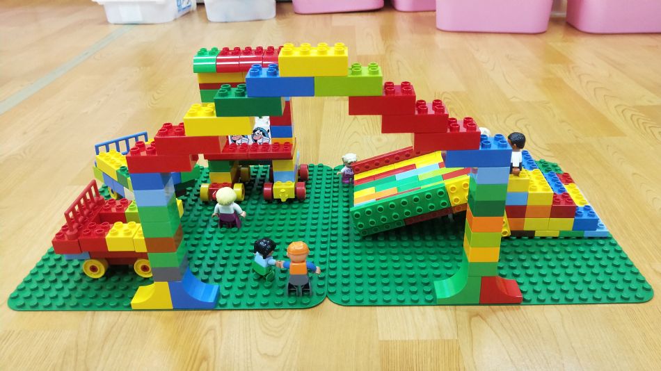 文件 : <FONT COLOR='red'>(109.06.23)樂高【統整活動】-4.JPG</FONT> <BR> 尺寸 : <FONT COLOR='blue'>950 × 534</FONT> 圖元 <BR> 格式 : <FONT COLOR='green'>jpg</FONT> <BR> 大小 : <FONT COLOR='green'> -- </FONT> KB