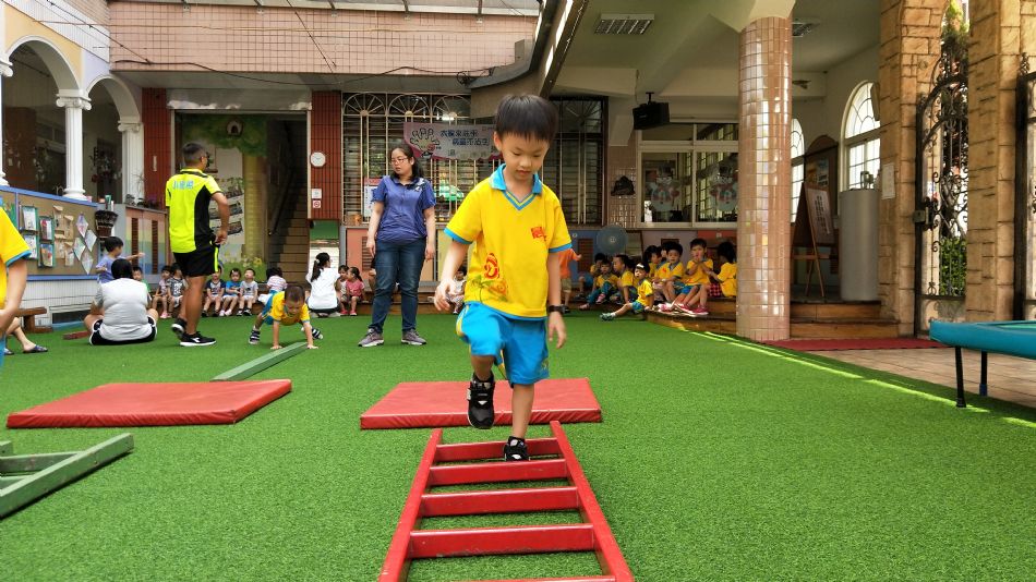 文件 : <FONT COLOR='red'>(109.07.01)體能課-2.JPG</FONT> <BR> 尺寸 : <FONT COLOR='blue'>950 × 534</FONT> 圖元 <BR> 格式 : <FONT COLOR='green'>jpg</FONT> <BR> 大小 : <FONT COLOR='green'> -- </FONT> KB