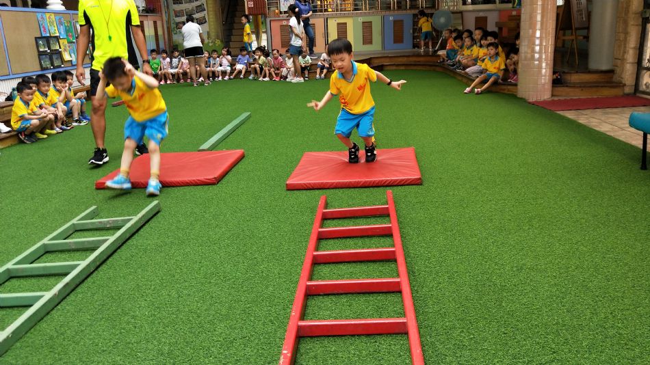 文件 : <FONT COLOR='red'>(109.07.01)體能課-6.JPG</FONT> <BR> 尺寸 : <FONT COLOR='blue'>950 × 534</FONT> 圖元 <BR> 格式 : <FONT COLOR='green'>jpg</FONT> <BR> 大小 : <FONT COLOR='green'> -- </FONT> KB