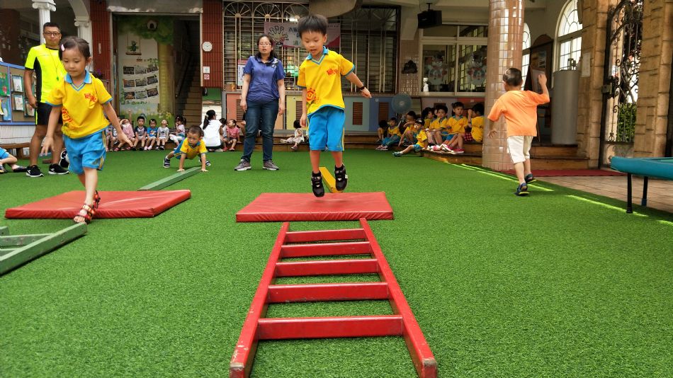 文件 : <FONT COLOR='red'>(109.07.01)體能課.JPG</FONT> <BR> 尺寸 : <FONT COLOR='blue'>950 × 534</FONT> 圖元 <BR> 格式 : <FONT COLOR='green'>jpg</FONT> <BR> 大小 : <FONT COLOR='green'> -- </FONT> KB