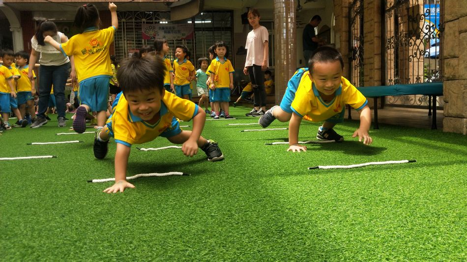 文件 : <FONT COLOR='red'>(109.06.03)體能課-1.JPG</FONT> <BR> 尺寸 : <FONT COLOR='blue'>950 × 534</FONT> 圖元 <BR> 格式 : <FONT COLOR='green'>jpg</FONT> <BR> 大小 : <FONT COLOR='green'> -- </FONT> KB