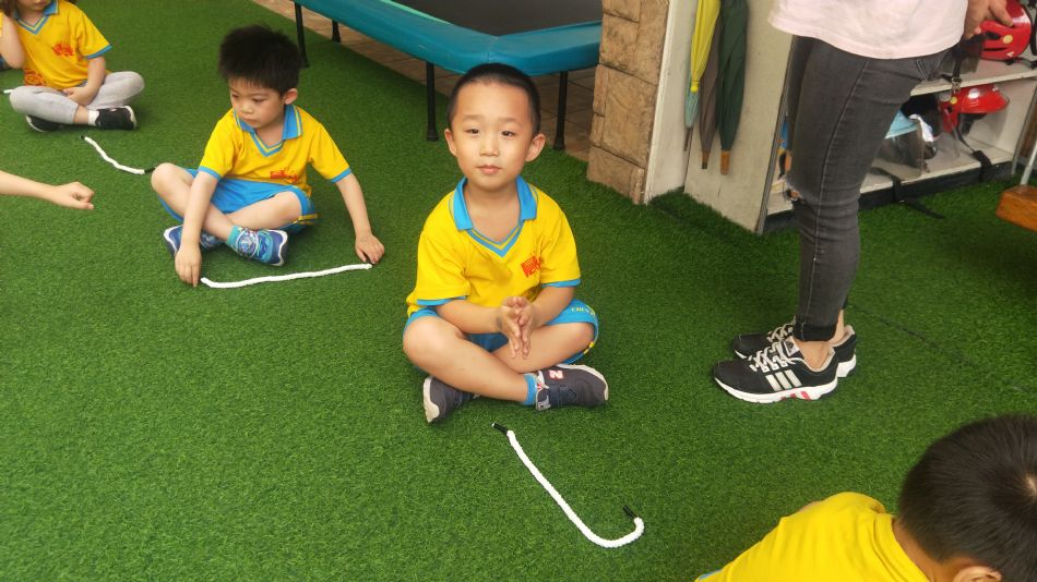 文件 : <FONT COLOR='red'>(109.06.03)體能課-11.JPG</FONT> <BR> 尺寸 : <FONT COLOR='blue'>950 × 534</FONT> 圖元 <BR> 格式 : <FONT COLOR='green'>jpg</FONT> <BR> 大小 : <FONT COLOR='green'> -- </FONT> KB