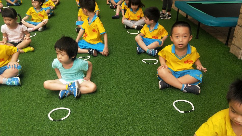 文件 : <FONT COLOR='red'>(109.06.03)體能課-14.JPG</FONT> <BR> 尺寸 : <FONT COLOR='blue'>950 × 534</FONT> 圖元 <BR> 格式 : <FONT COLOR='green'>jpg</FONT> <BR> 大小 : <FONT COLOR='green'> -- </FONT> KB