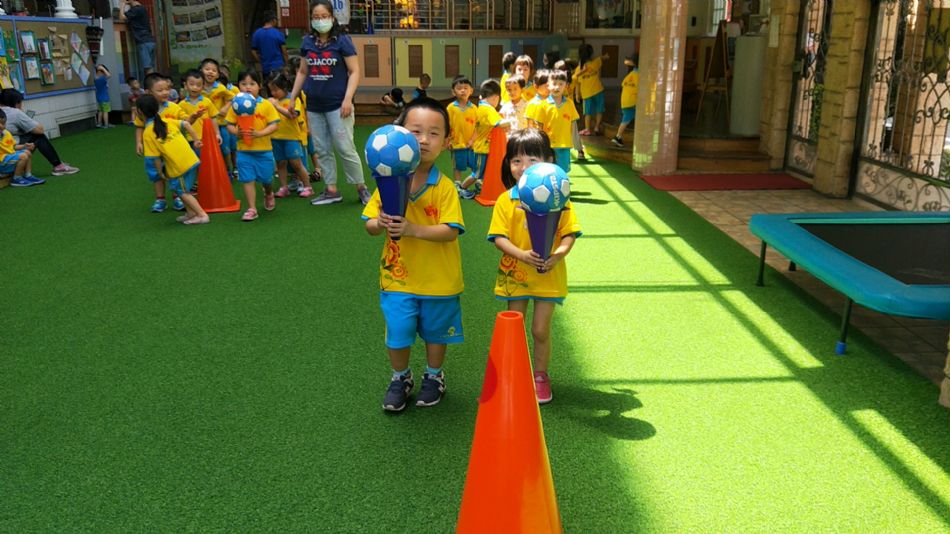 文件 : <FONT COLOR='red'>(109.06.17)體能課-3.JPG</FONT> <BR> 尺寸 : <FONT COLOR='blue'>950 × 534</FONT> 圖元 <BR> 格式 : <FONT COLOR='green'>jpg</FONT> <BR> 大小 : <FONT COLOR='green'> -- </FONT> KB