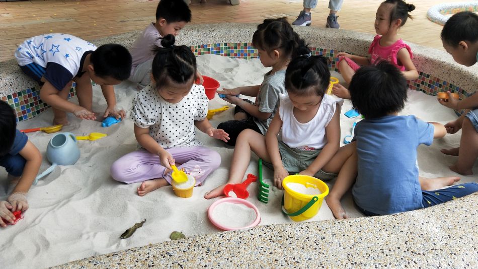 文件 : <FONT COLOR='red'>(109.06.20)第一次玩沙趣.JPG</FONT> <BR> 尺寸 : <FONT COLOR='blue'>950 × 534</FONT> 圖元 <BR> 格式 : <FONT COLOR='green'>jpg</FONT> <BR> 大小 : <FONT COLOR='green'> -- </FONT> KB