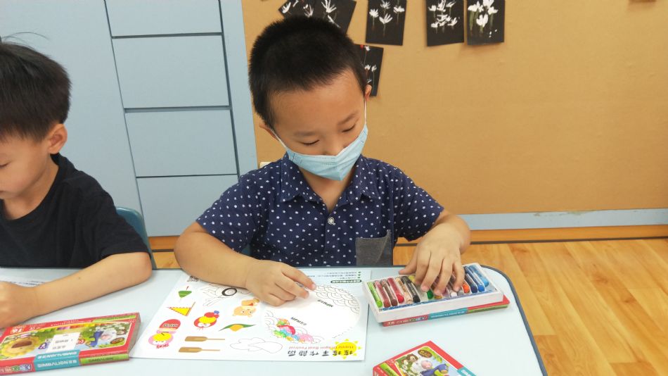 文件 : <FONT COLOR='red'>(109.06.24)龍舟-2.JPG</FONT> <BR> 尺寸 : <FONT COLOR='blue'>950 × 534</FONT> 圖元 <BR> 格式 : <FONT COLOR='green'>jpg</FONT> <BR> 大小 : <FONT COLOR='green'> -- </FONT> KB