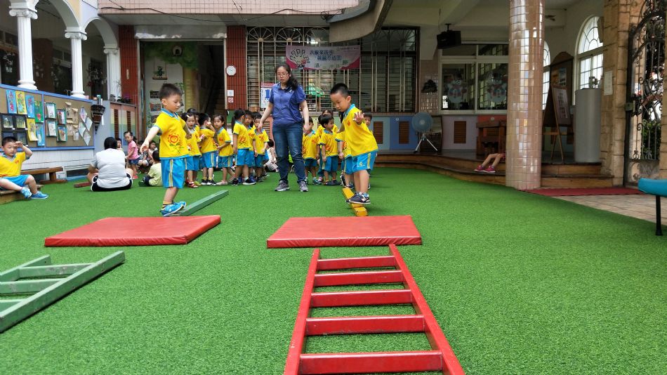 文件 : <FONT COLOR='red'>(109.07.01)體能課-7.JPG</FONT> <BR> 尺寸 : <FONT COLOR='blue'>950 × 534</FONT> 圖元 <BR> 格式 : <FONT COLOR='green'>jpg</FONT> <BR> 大小 : <FONT COLOR='green'> -- </FONT> KB