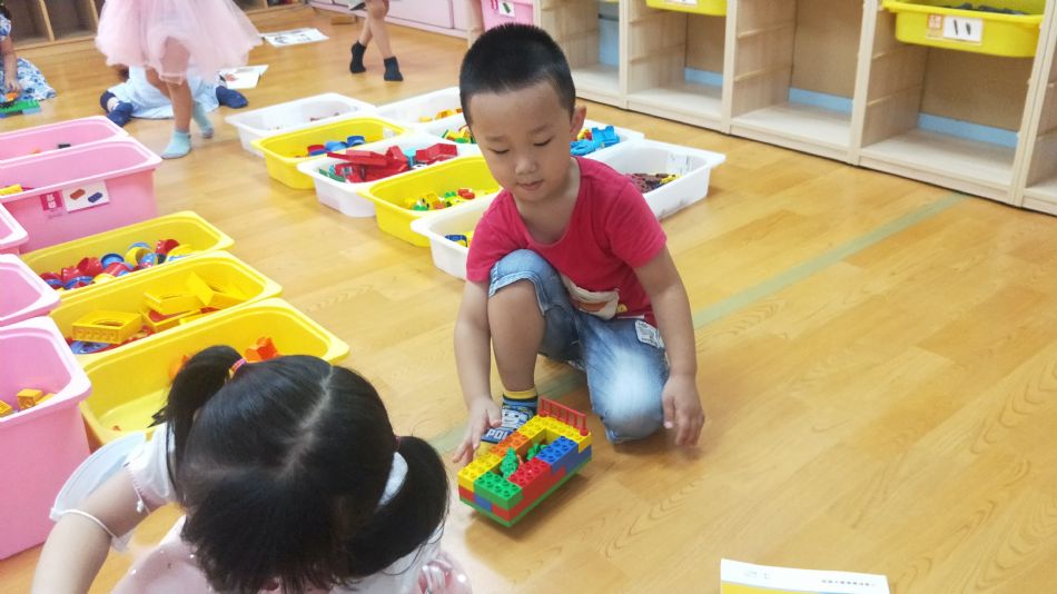 文件 : <FONT COLOR='red'>(109.07.10)樂高【統整活動】.JPG</FONT> <BR> 尺寸 : <FONT COLOR='blue'>950 × 534</FONT> 圖元 <BR> 格式 : <FONT COLOR='green'>jpg</FONT> <BR> 大小 : <FONT COLOR='green'> -- </FONT> KB