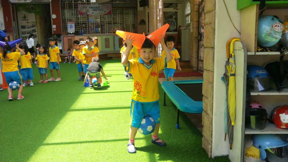 文件 : <FONT COLOR='red'>(109.06.17)體能課-5.JPG</FONT> <BR> 尺寸 : <FONT COLOR='blue'>950 × 534</FONT> 圖元 <BR> 格式 : <FONT COLOR='green'>jpg</FONT> <BR> 大小 : <FONT COLOR='green'> -- </FONT> KB