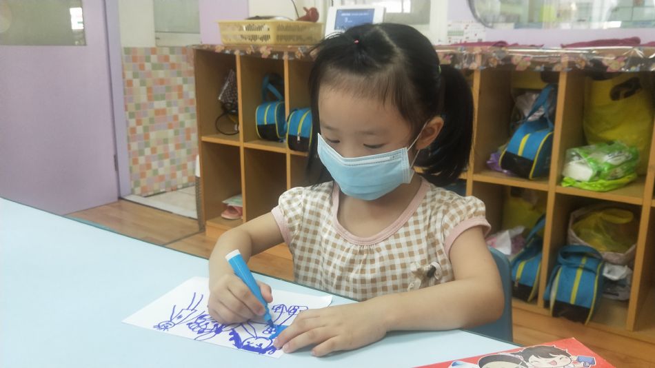 文件 : <FONT COLOR='red'>(109.06.19)美感課【龍舟】.JPG</FONT> <BR> 尺寸 : <FONT COLOR='blue'>950 × 534</FONT> 圖元 <BR> 格式 : <FONT COLOR='green'>jpg</FONT> <BR> 大小 : <FONT COLOR='green'> -- </FONT> KB