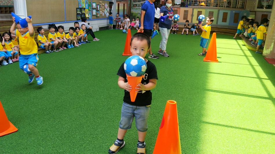 文件 : <FONT COLOR='red'>(109.06.17)體能課.JPG</FONT> <BR> 尺寸 : <FONT COLOR='blue'>950 × 534</FONT> 圖元 <BR> 格式 : <FONT COLOR='green'>jpg</FONT> <BR> 大小 : <FONT COLOR='green'> -- </FONT> KB