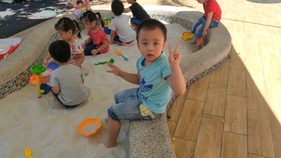 文件 : <FONT COLOR='red'>(109.06.22)玩沙趣-8.JPG</FONT> <BR> 尺寸 : <FONT COLOR='blue'>950 × 534</FONT> 圖元 <BR> 格式 : <FONT COLOR='green'>jpg</FONT> <BR> 大小 : <FONT COLOR='green'> -- </FONT> KB