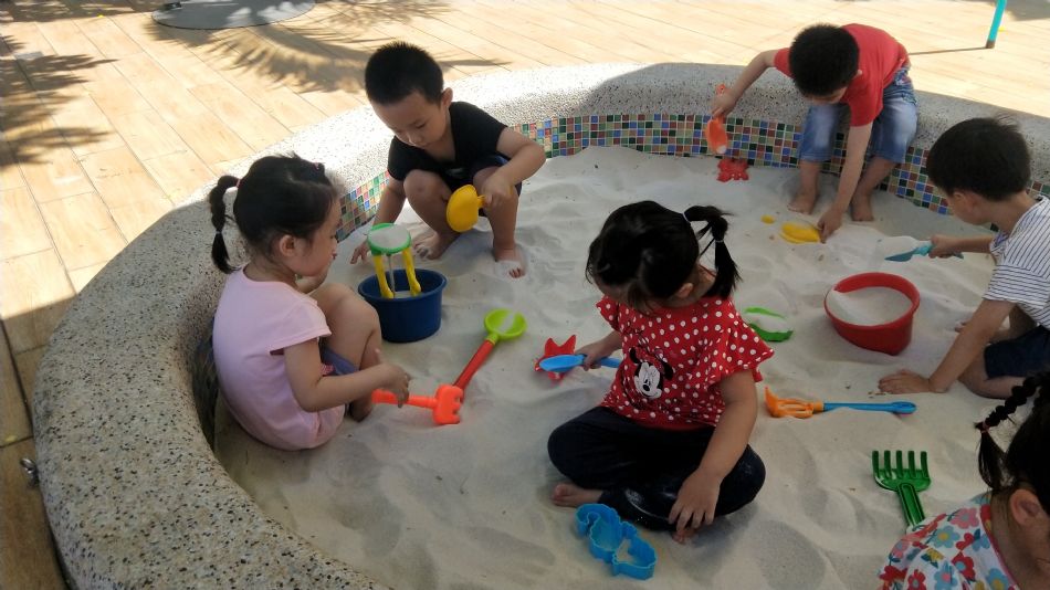 文件 : <FONT COLOR='red'>(109.06.22)玩沙趣-3.JPG</FONT> <BR> 尺寸 : <FONT COLOR='blue'>950 × 534</FONT> 圖元 <BR> 格式 : <FONT COLOR='green'>jpg</FONT> <BR> 大小 : <FONT COLOR='green'> -- </FONT> KB