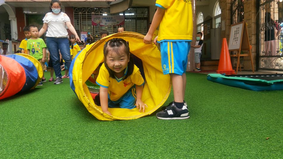 文件 : <FONT COLOR='red'>(109.06.24)體能課-1.JPG</FONT> <BR> 尺寸 : <FONT COLOR='blue'>950 × 534</FONT> 圖元 <BR> 格式 : <FONT COLOR='green'>jpg</FONT> <BR> 大小 : <FONT COLOR='green'> -- </FONT> KB