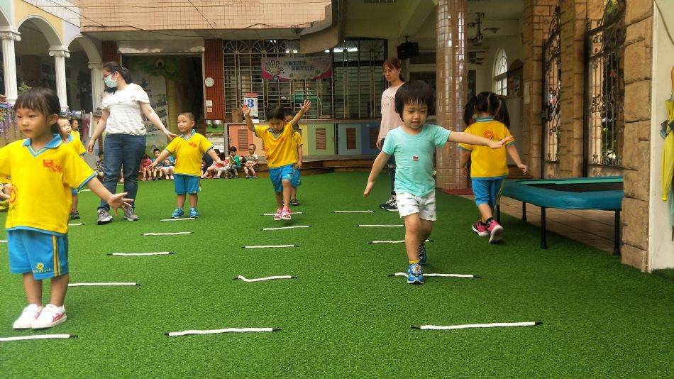 文件 : <FONT COLOR='red'>(109.06.03)體能課-10.JPG</FONT> <BR> 尺寸 : <FONT COLOR='blue'>950 × 534</FONT> 圖元 <BR> 格式 : <FONT COLOR='green'>jpg</FONT> <BR> 大小 : <FONT COLOR='green'> -- </FONT> KB