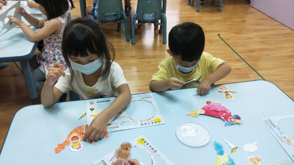 文件 : <FONT COLOR='red'>(109.06.24)龍舟-1.JPG</FONT> <BR> 尺寸 : <FONT COLOR='blue'>950 × 534</FONT> 圖元 <BR> 格式 : <FONT COLOR='green'>jpg</FONT> <BR> 大小 : <FONT COLOR='green'> -- </FONT> KB