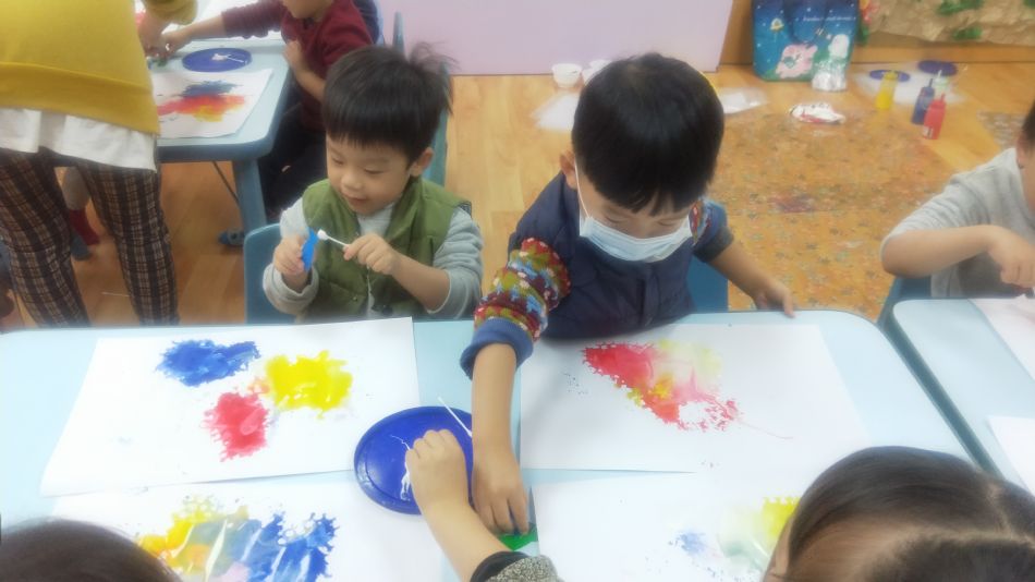 文件 : <FONT COLOR='red'>(109.01.10)美感課-3.JPG</FONT> <BR> 尺寸 : <FONT COLOR='blue'>950 × 534</FONT> 圖元 <BR> 格式 : <FONT COLOR='green'>jpg</FONT> <BR> 大小 : <FONT COLOR='green'> -- </FONT> KB