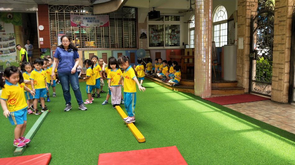 文件 : <FONT COLOR='red'>(109.07.01)體能課-1.JPG</FONT> <BR> 尺寸 : <FONT COLOR='blue'>950 × 534</FONT> 圖元 <BR> 格式 : <FONT COLOR='green'>jpg</FONT> <BR> 大小 : <FONT COLOR='green'> -- </FONT> KB