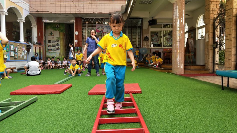 文件 : <FONT COLOR='red'>(109.07.01)體能課-3.JPG</FONT> <BR> 尺寸 : <FONT COLOR='blue'>950 × 534</FONT> 圖元 <BR> 格式 : <FONT COLOR='green'>jpg</FONT> <BR> 大小 : <FONT COLOR='green'> -- </FONT> KB