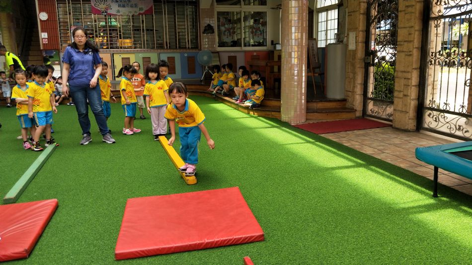 文件 : <FONT COLOR='red'>(109.07.01)體能課-4.JPG</FONT> <BR> 尺寸 : <FONT COLOR='blue'>950 × 534</FONT> 圖元 <BR> 格式 : <FONT COLOR='green'>jpg</FONT> <BR> 大小 : <FONT COLOR='green'> -- </FONT> KB