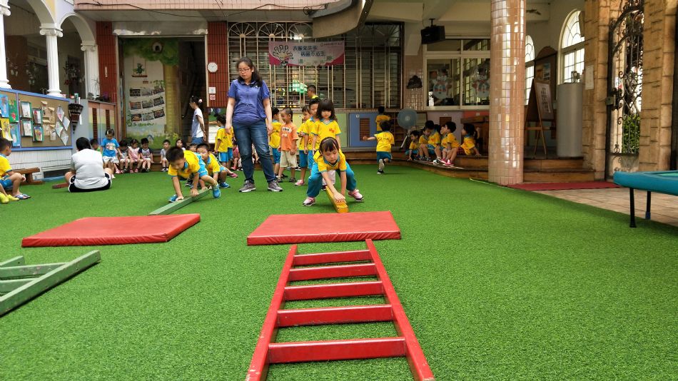 文件 : <FONT COLOR='red'>(109.07.01)體能課.JPG</FONT> <BR> 尺寸 : <FONT COLOR='blue'>950 × 534</FONT> 圖元 <BR> 格式 : <FONT COLOR='green'>jpg</FONT> <BR> 大小 : <FONT COLOR='green'> -- </FONT> KB