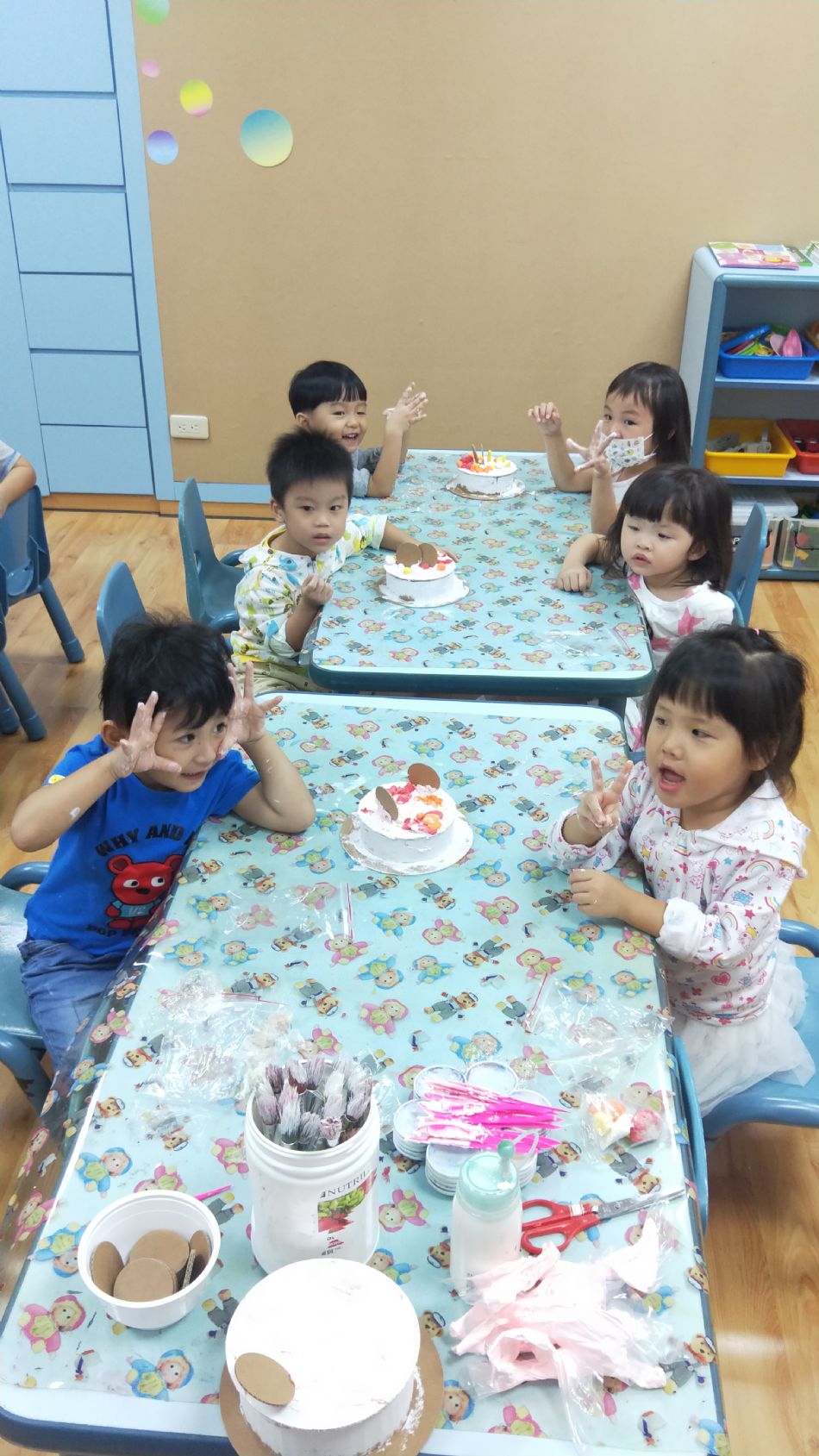 文件 : <FONT COLOR='red'>(108.09.20)美感課【生日快樂】-9.JPG</FONT> <BR> 尺寸 : <FONT COLOR='blue'>950 × 1689</FONT> 圖元 <BR> 格式 : <FONT COLOR='green'>jpg</FONT> <BR> 大小 : <FONT COLOR='green'> -- </FONT> KB