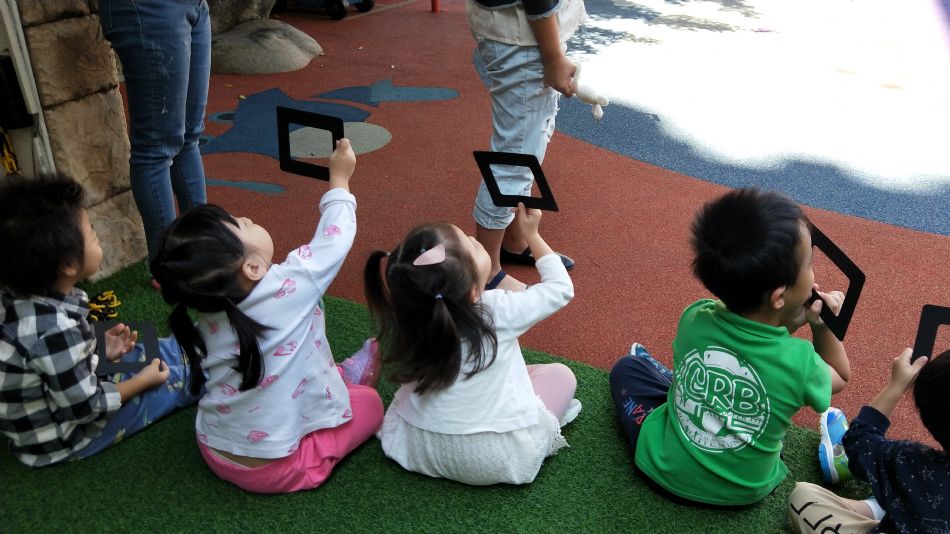 文件 : <FONT COLOR='red'>(108.10.25)美感課-4.JPG</FONT> <BR> 尺寸 : <FONT COLOR='blue'>950 × 534</FONT> 圖元 <BR> 格式 : <FONT COLOR='green'>jpg</FONT> <BR> 大小 : <FONT COLOR='green'> -- </FONT> KB