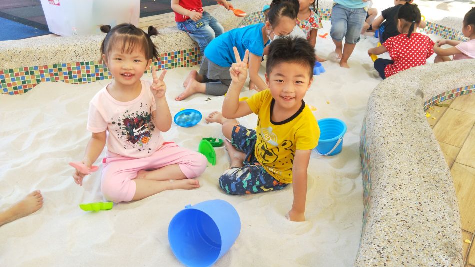 文件 : <FONT COLOR='red'>(109.06.22)玩沙趣-10.JPG</FONT> <BR> 尺寸 : <FONT COLOR='blue'>950 × 534</FONT> 圖元 <BR> 格式 : <FONT COLOR='green'>jpg</FONT> <BR> 大小 : <FONT COLOR='green'> -- </FONT> KB