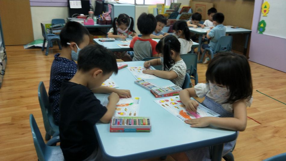 文件 : <FONT COLOR='red'>(109.06.24)龍舟-1.JPG</FONT> <BR> 尺寸 : <FONT COLOR='blue'>950 × 534</FONT> 圖元 <BR> 格式 : <FONT COLOR='green'>jpg</FONT> <BR> 大小 : <FONT COLOR='green'> -- </FONT> KB