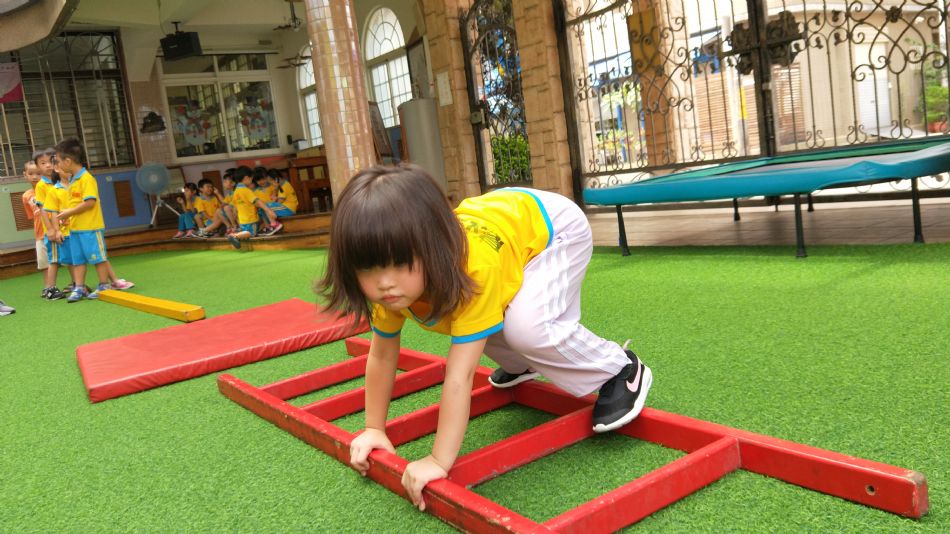 文件 : <FONT COLOR='red'>(109.07.01)體能課-1.JPG</FONT> <BR> 尺寸 : <FONT COLOR='blue'>950 × 534</FONT> 圖元 <BR> 格式 : <FONT COLOR='green'>jpg</FONT> <BR> 大小 : <FONT COLOR='green'> -- </FONT> KB