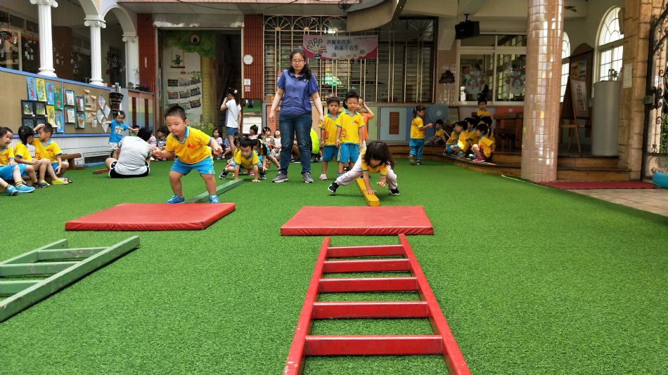 文件 : <FONT COLOR='red'>(109.07.01)體能課-3.JPG</FONT> <BR> 尺寸 : <FONT COLOR='blue'>950 × 534</FONT> 圖元 <BR> 格式 : <FONT COLOR='green'>jpg</FONT> <BR> 大小 : <FONT COLOR='green'> -- </FONT> KB