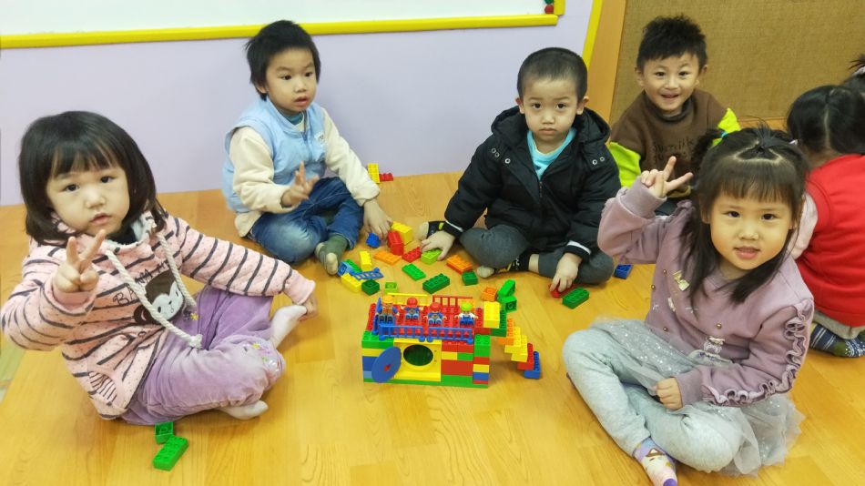 文件 : <FONT COLOR='red'>(109.01.14)樂高-1.JPG</FONT> <BR> 尺寸 : <FONT COLOR='blue'>950 × 534</FONT> 圖元 <BR> 格式 : <FONT COLOR='green'>jpg</FONT> <BR> 大小 : <FONT COLOR='green'> -- </FONT> KB