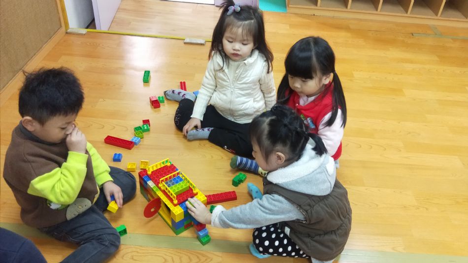 文件 : <FONT COLOR='red'>(109.01.14)樂高-6.JPG</FONT> <BR> 尺寸 : <FONT COLOR='blue'>950 × 534</FONT> 圖元 <BR> 格式 : <FONT COLOR='green'>jpg</FONT> <BR> 大小 : <FONT COLOR='green'> -- </FONT> KB