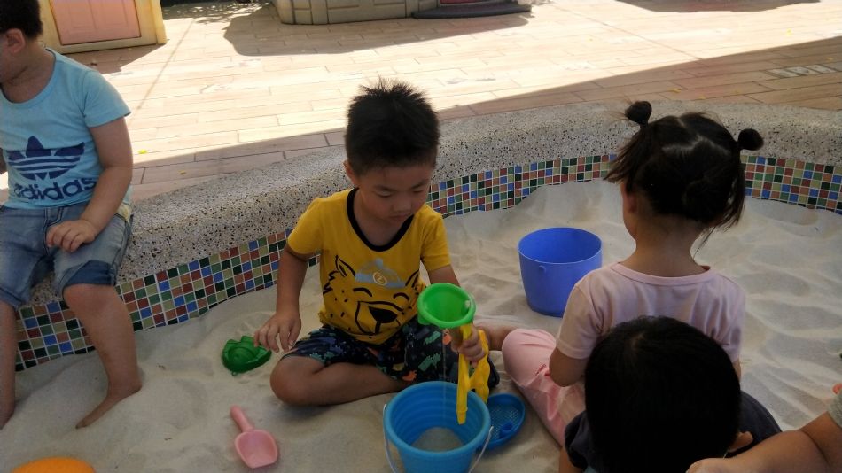 文件 : <FONT COLOR='red'>(109.06.22)玩沙趣-3.JPG</FONT> <BR> 尺寸 : <FONT COLOR='blue'>950 × 534</FONT> 圖元 <BR> 格式 : <FONT COLOR='green'>jpg</FONT> <BR> 大小 : <FONT COLOR='green'> -- </FONT> KB