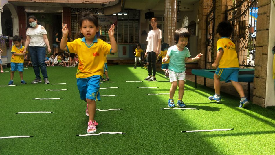 文件 : <FONT COLOR='red'>(109.06.03)體能課-11.JPG</FONT> <BR> 尺寸 : <FONT COLOR='blue'>950 × 534</FONT> 圖元 <BR> 格式 : <FONT COLOR='green'>jpg</FONT> <BR> 大小 : <FONT COLOR='green'> -- </FONT> KB