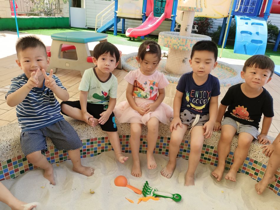 文件 : <FONT COLOR='red'>(109.06.22)開心玩沙-6.JPG</FONT> <BR> 尺寸 : <FONT COLOR='blue'>950 × 712</FONT> 圖元 <BR> 格式 : <FONT COLOR='green'>jpg</FONT> <BR> 大小 : <FONT COLOR='green'> -- </FONT> KB