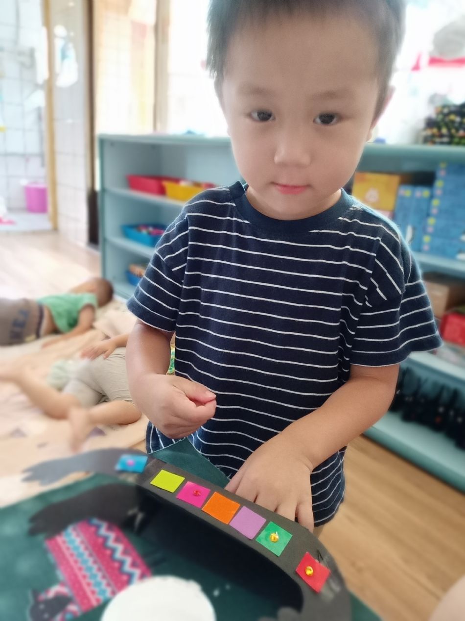 文件 : <FONT COLOR='red'>(109.06.17)美感【端午龍舟】-6.JPG</FONT> <BR> 尺寸 : <FONT COLOR='blue'>950 × 1267</FONT> 圖元 <BR> 格式 : <FONT COLOR='green'>jpg</FONT> <BR> 大小 : <FONT COLOR='green'> -- </FONT> KB