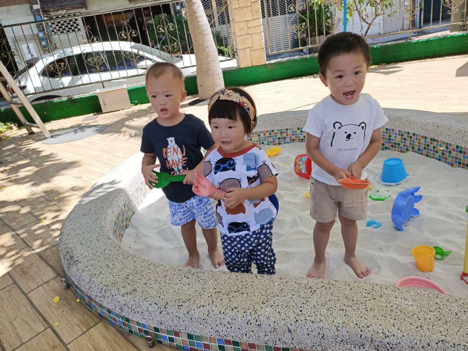 文件 : <FONT COLOR='red'>(109.06.22)開心玩沙-2.JPG</FONT> <BR> 尺寸 : <FONT COLOR='blue'>950 × 712</FONT> 圖元 <BR> 格式 : <FONT COLOR='green'>jpg</FONT> <BR> 大小 : <FONT COLOR='green'> -- </FONT> KB